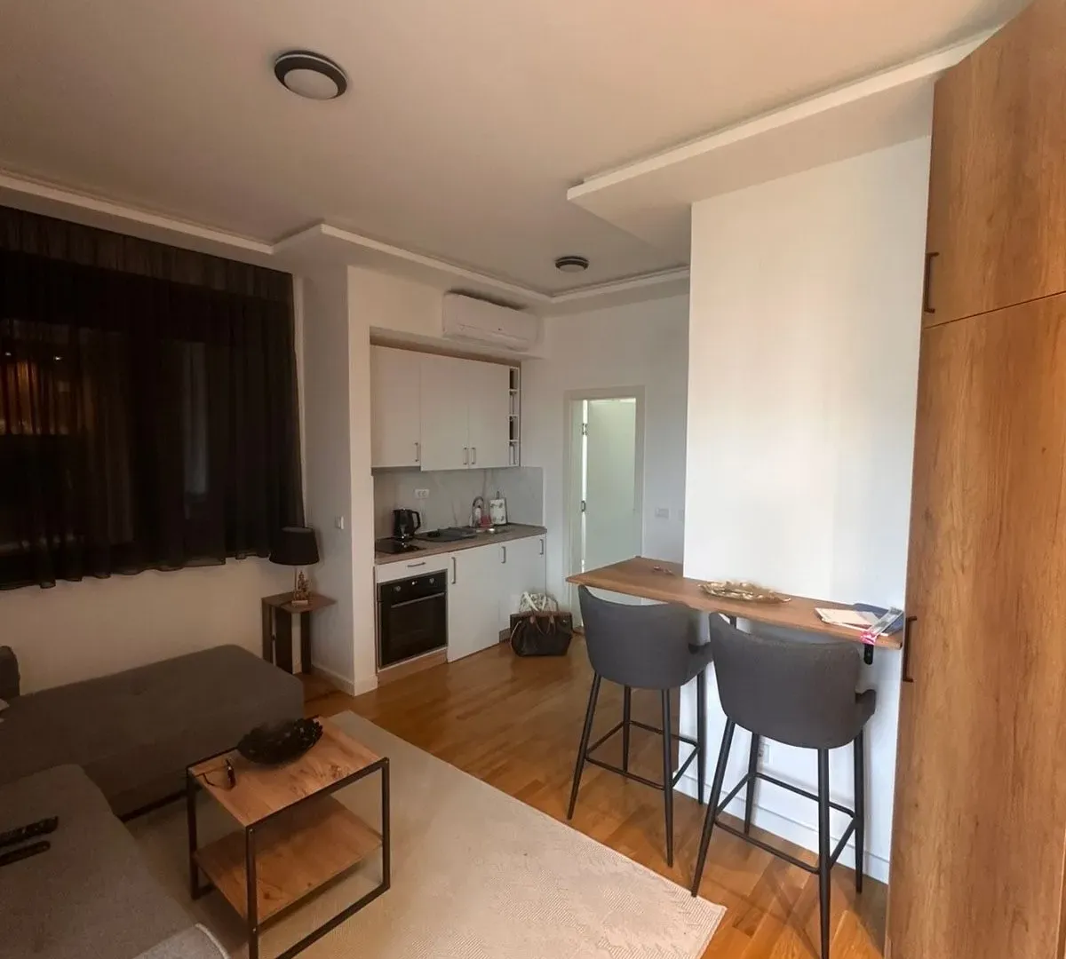 Rent, studio apartment, 28m², Centar, Bar