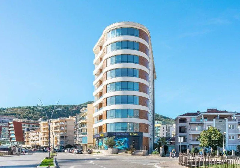 Rent, two bedroom apartment, 138m², Centar, Budva