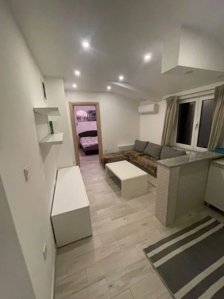 Izdavanje, jednosoban stan, 35m², Popovići, Bar