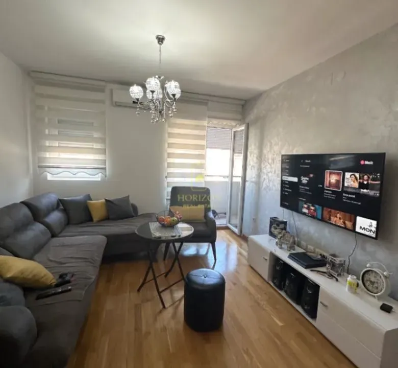 Prodaja, jednosoban stan, 42m², Stari Aerodrom, Podgorica