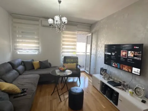 Stan in Stari Aerodrom