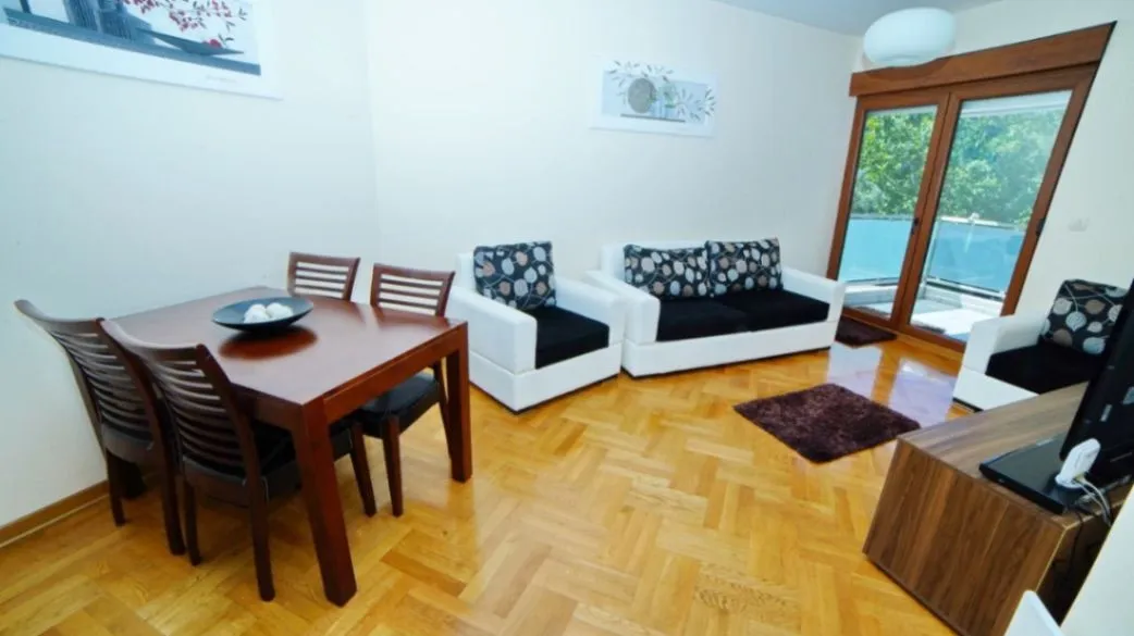 Rent, one bedroom apartment, 58m², Bar, Crna Gora
