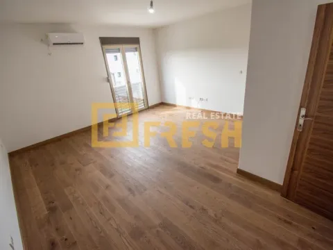 Rent, office space, 56m², City Kvart, Podgorica - image 3