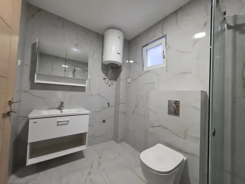 Sale, one bedroom apartment, 65m², Budva, Crna Gora - image 10