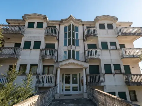 Rent, three bedroom apartment, 122m², Gorica C, Podgorica - image 20