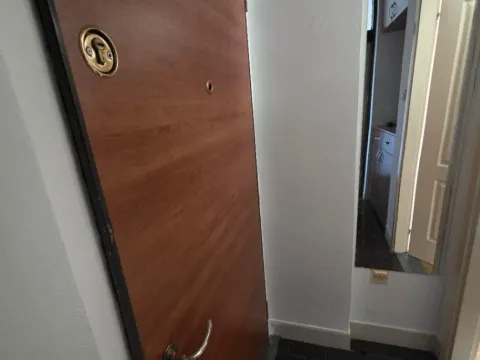 Izdavanje, jednosoban stan, 45m², Blok 6, Podgorica - image 11