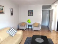 Izdavanje, trosoban stan, 73m², Medijana, Niš - image 4