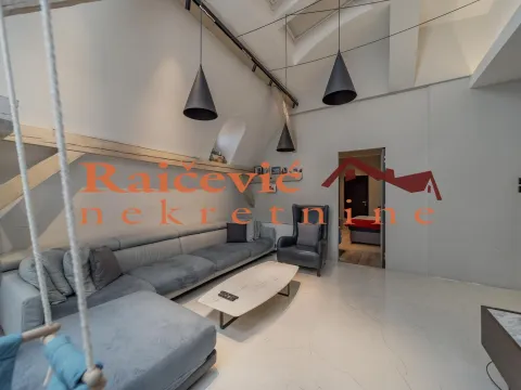 Prodaja, trosoban stan, 160m², Centar, Stara Pazova - image 7