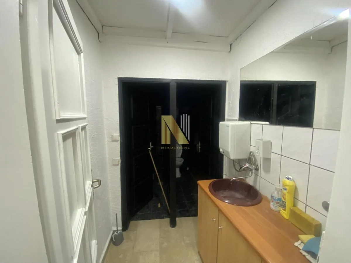 Rent, office space, 75m², Centar, Novi Sad