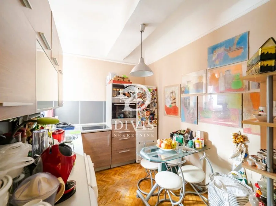 Sale, two bedroom apartment, 57m², Cvetni Trg, Vračar Sve Podlokacije