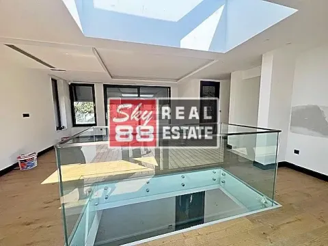 Prodaja, kuća, 900m², Savski Venac, Beograd - image 1