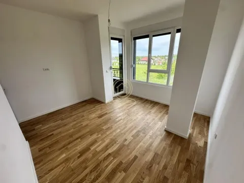 Prodaja, stan, 225m², Karagača, Petrovaradin - image 10