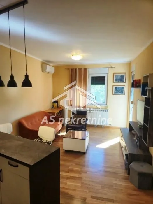 Rent, apartment, 37m², Zemun Sve Podlokacije, Beograd