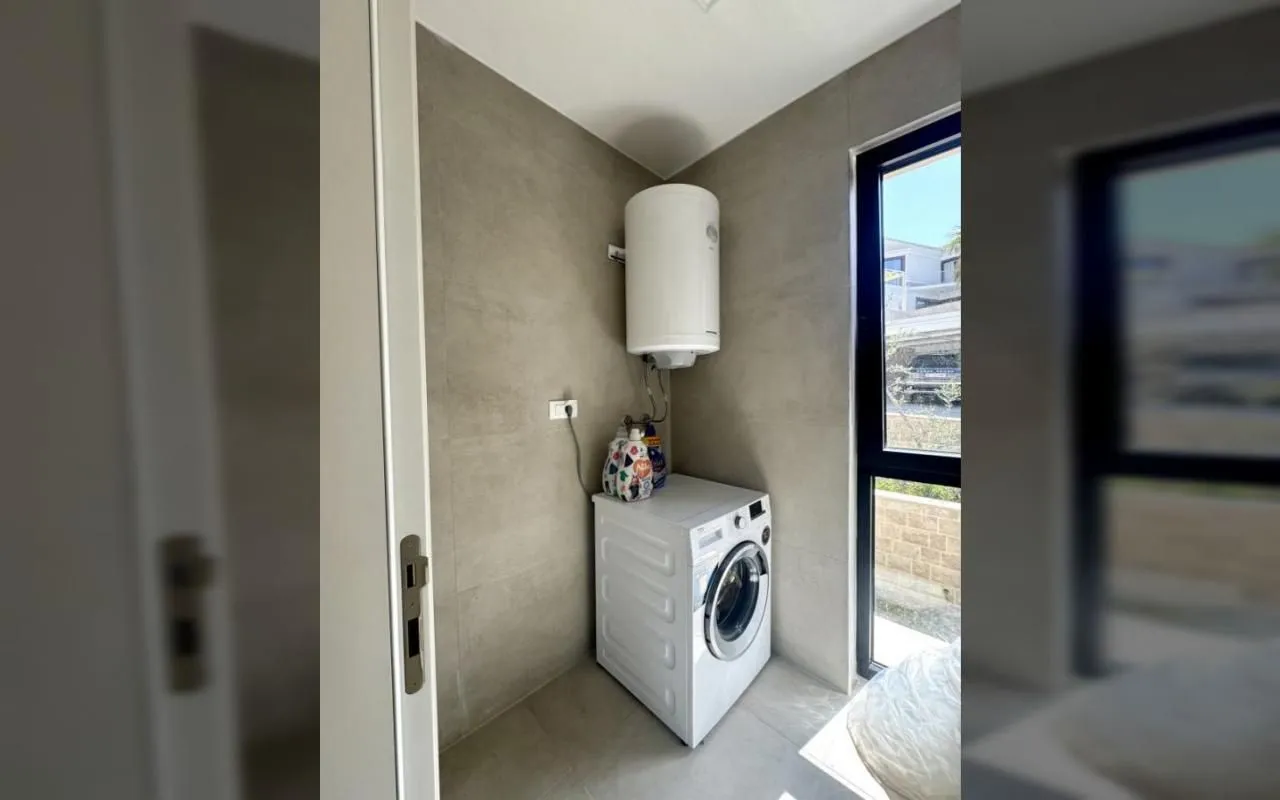 Prodaja, kuća, 314m², Kava, Tivat