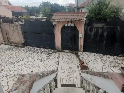 Prodaja, kuća, 335m², Podgorica, Crna Gora - image 5