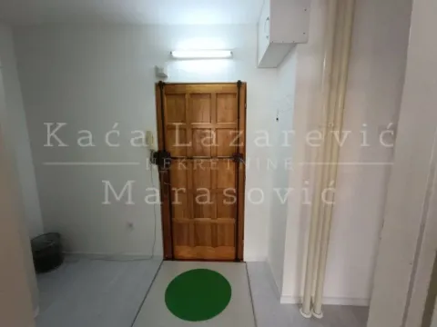 Izdavanje, jednosoban stan, 38m², Kalenić Pijaca, Vračar Sve Podlokacije - image 7
