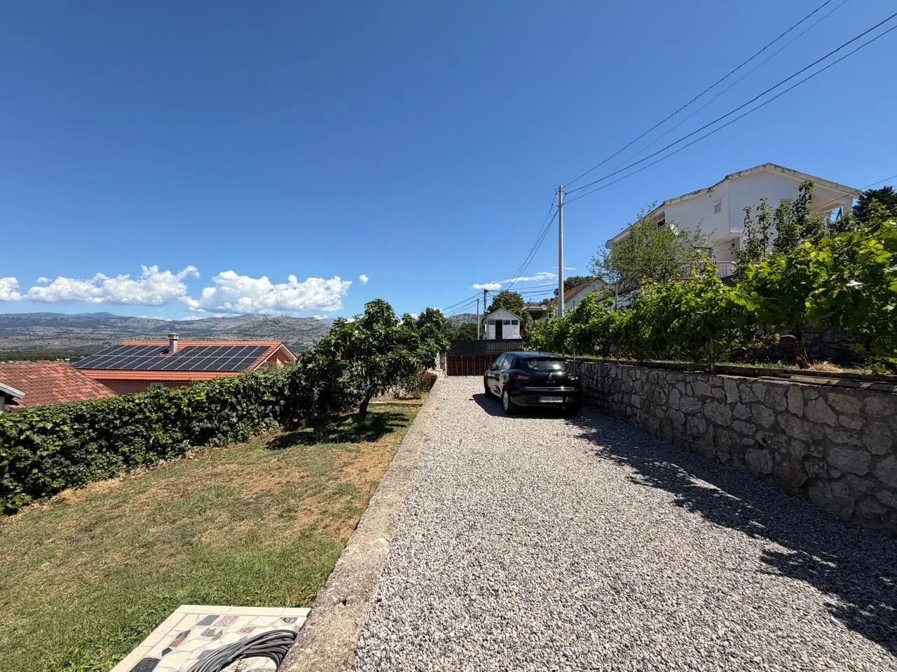 Rent, house, 256m², Masline, Podgorica