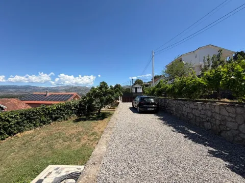 Rent, house, 256m², Masline, Podgorica - image 10