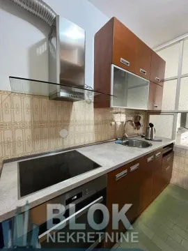Izdavanje, trosoban stan, 100m², Gorica C, Podgorica - image 9