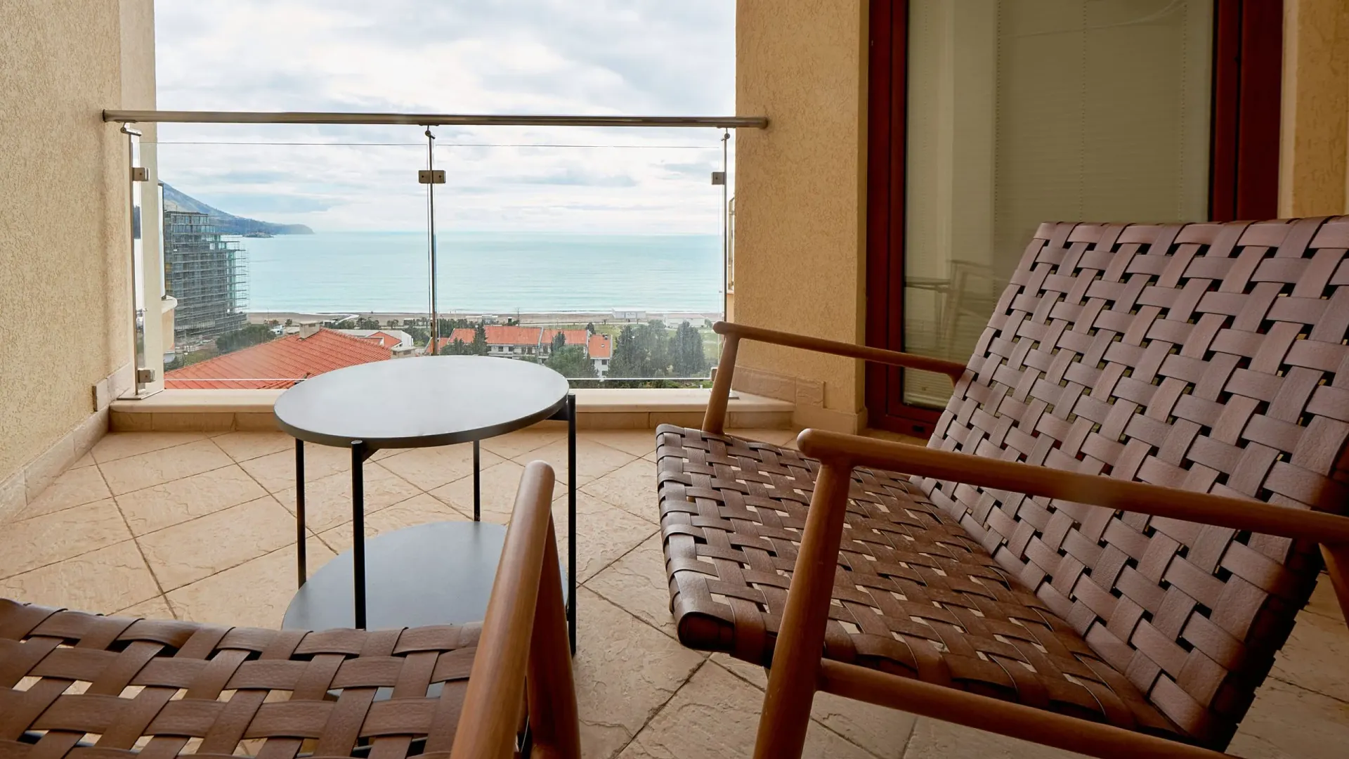 Rent, two bedroom apartment, 58m², Bečići, Budva