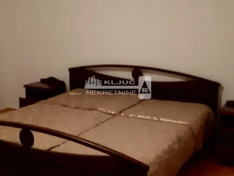 Izdavanje, kuća, 160m², Altina, Beograd - image 17