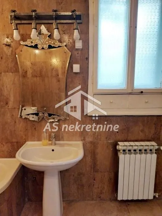 Rent, house, 260m², Neimar, Vračar Sve Podlokacije