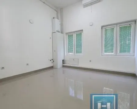 Prodaja, poslovni prostor, 189m², Aqua park, Jagodina - image 5