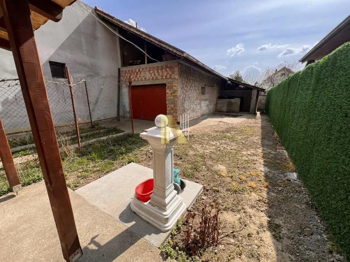 Prodaja, kuća, 120m², Futog, Novi Sad Sve Podlokacije