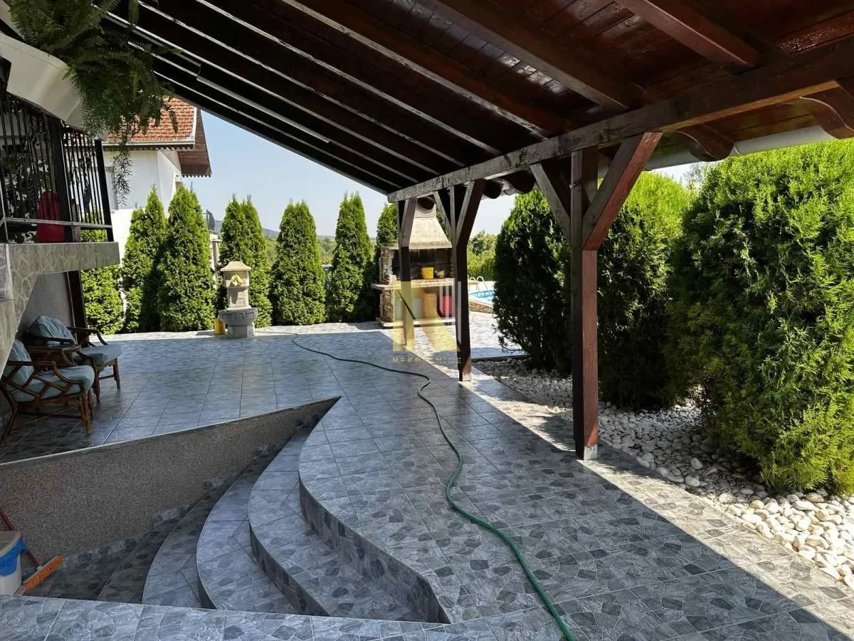 Prodaja, kuća, 249m², Krstašice, Irig