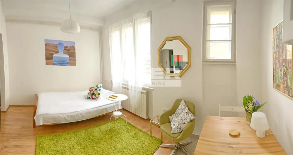 Sale, three bedroom apartment, 67m², Stari Grad, Beograd