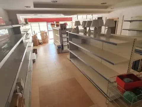 Prodaja, poslovni prostor, 80m², Pobrežje, Podgorica - image 5