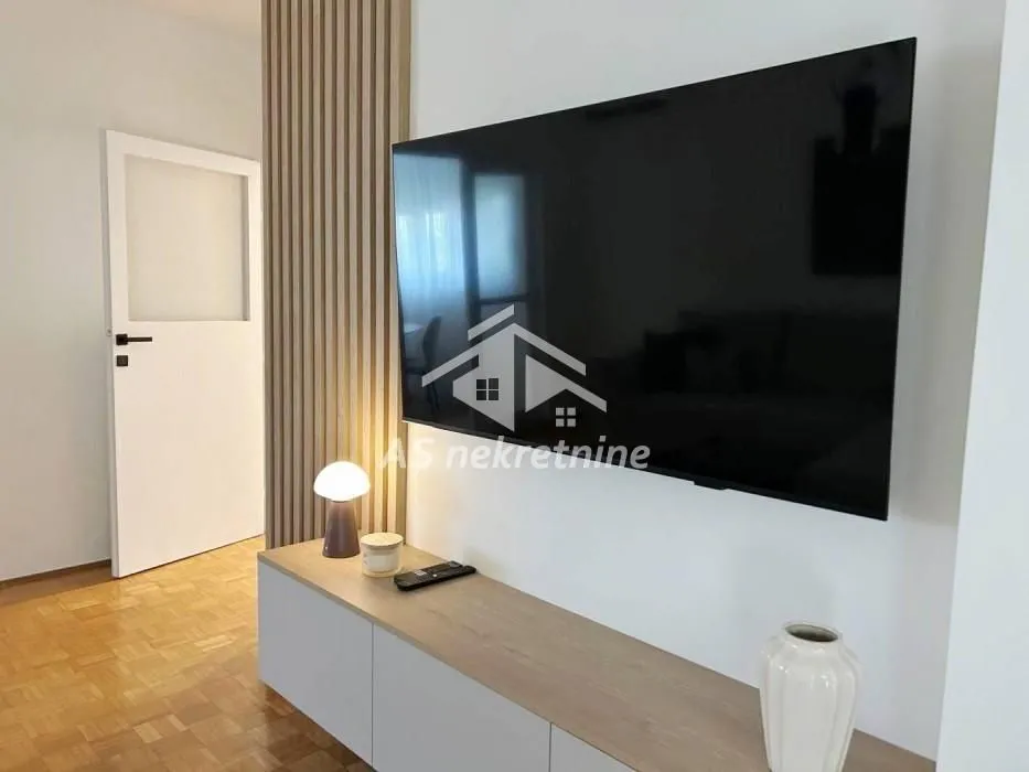 Rent, three bedroom apartment, 77m², Zemun Sve Podlokacije, Beograd