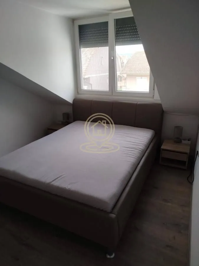 Prodaja, trosoban stan, 78m², Pantelej, Niš