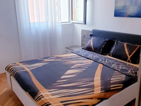 Rent, one bedroom apartment, 55m², Budva, Crna Gora - image 6