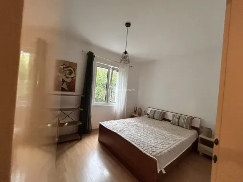 Rent, two bedroom apartment, 100m², Tivat, Crna Gora - image 6