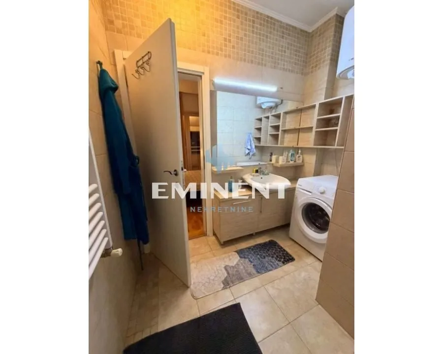 Izdavanje, dvosoban stan, 62m², Lekino Brdo, Voždovac Sve Podlokacije