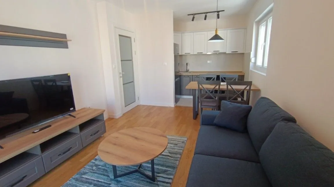 Izdavanje, jednosoban stan, 42m², Podgorica, Crna Gora