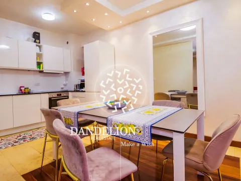 Izdavanje, četvorosoban stan, 130m², Centar, Podgorica - image 19