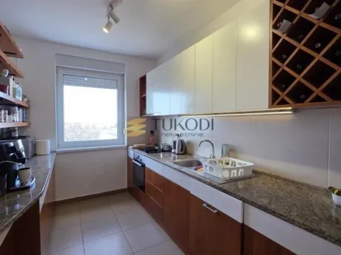 Prodaja, četvorosoban stan, 114m², Sremska Kamenica, Petrovaradin - image 14