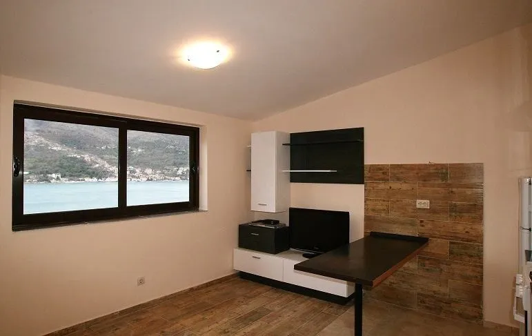 Prodaja, kuća, 130m², Opatovo, Tivat