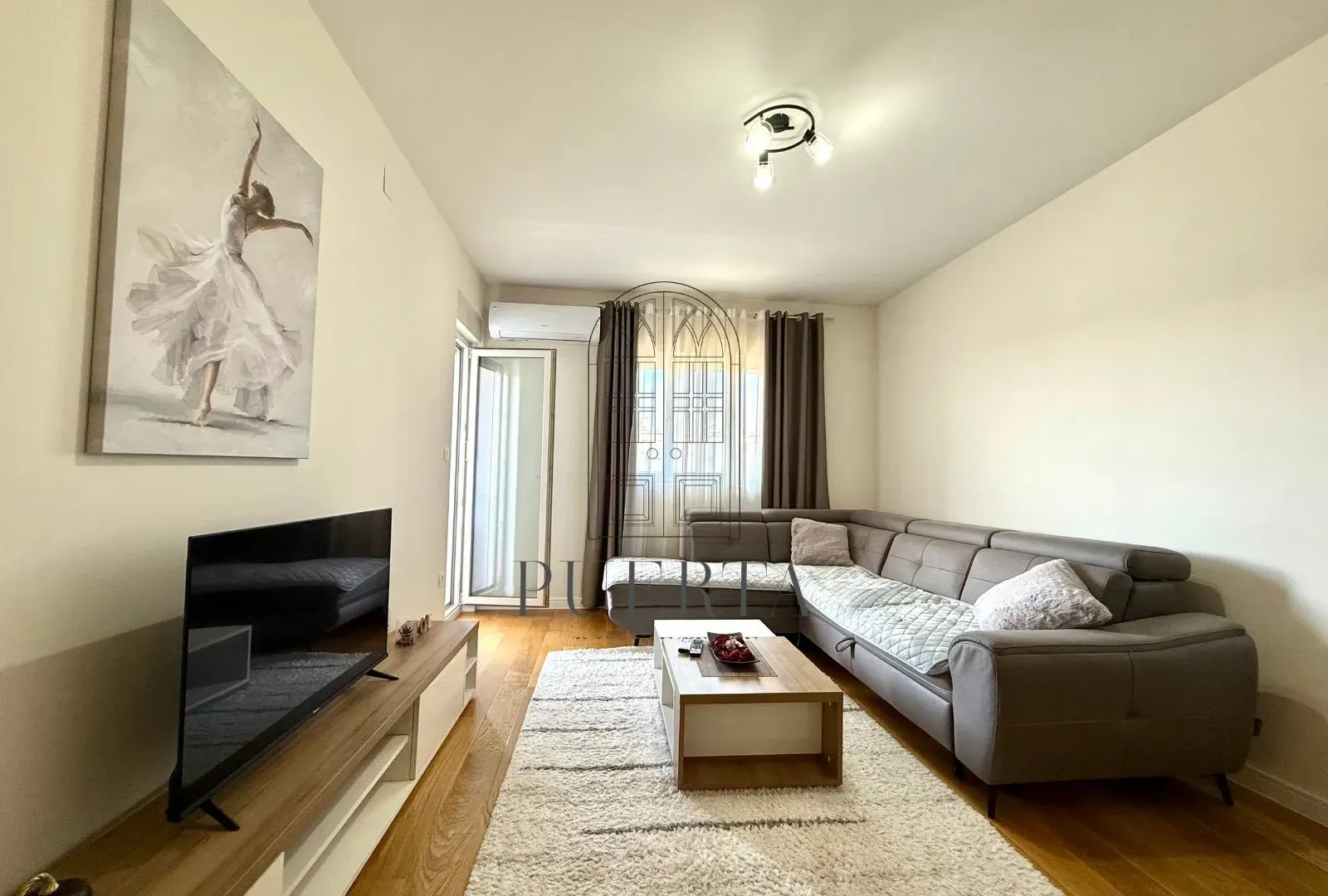 Rent, one bedroom apartment, 49m², Central Point, Podgorica