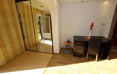 Rent, two bedroom apartment, 90m², Buljarica, Budva - image 3