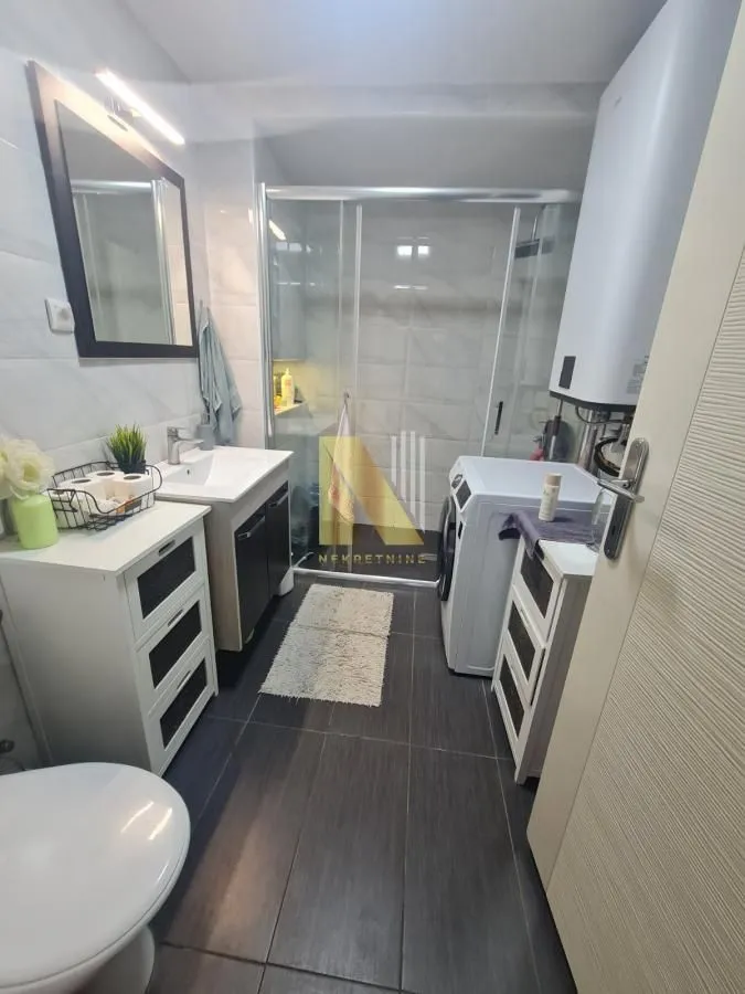 Prodaja, kuća, 76m², Salajka, Novi Sad Sve Podlokacije