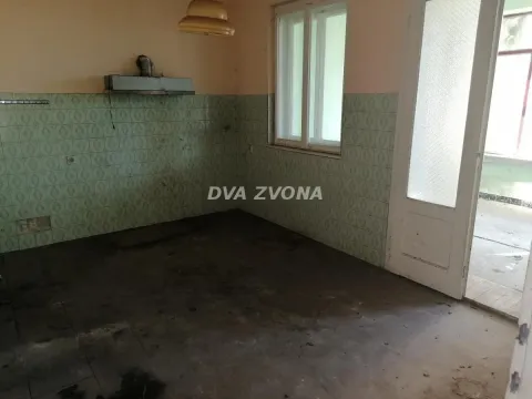 Prodaja, kuća, 330m², Futog, Novi Sad Sve Podlokacije - image 3