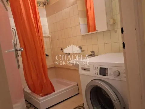 Rent, one bedroom apartment, 45m², Kanarevo Brdo, Beograd - image 8