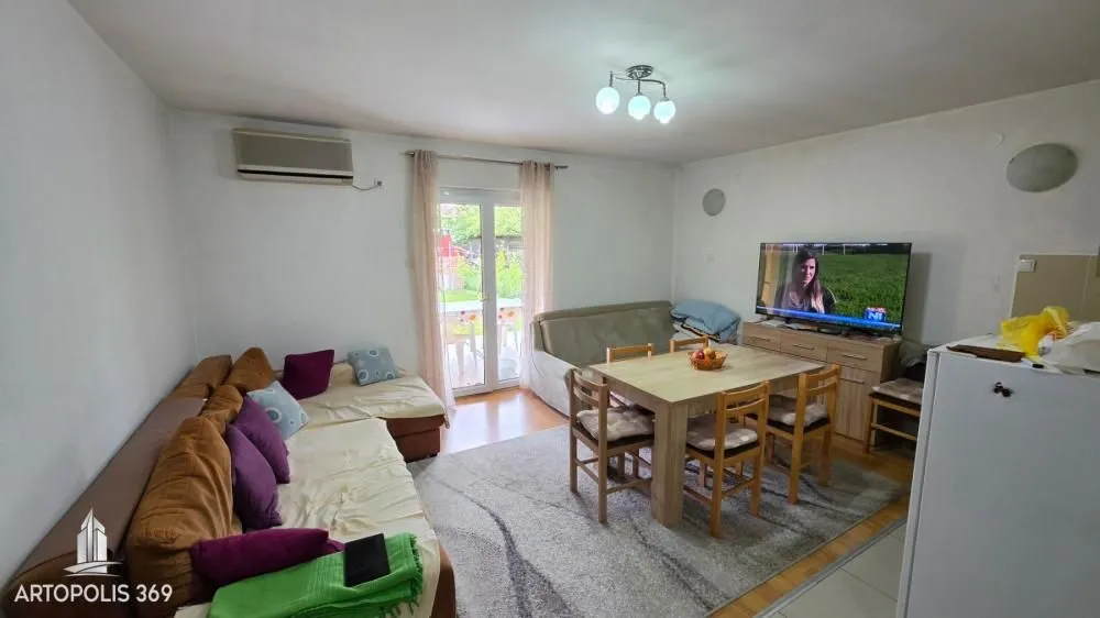 Prodaja, kuća, 453m², Zemun Sve Podlokacije, Beograd
