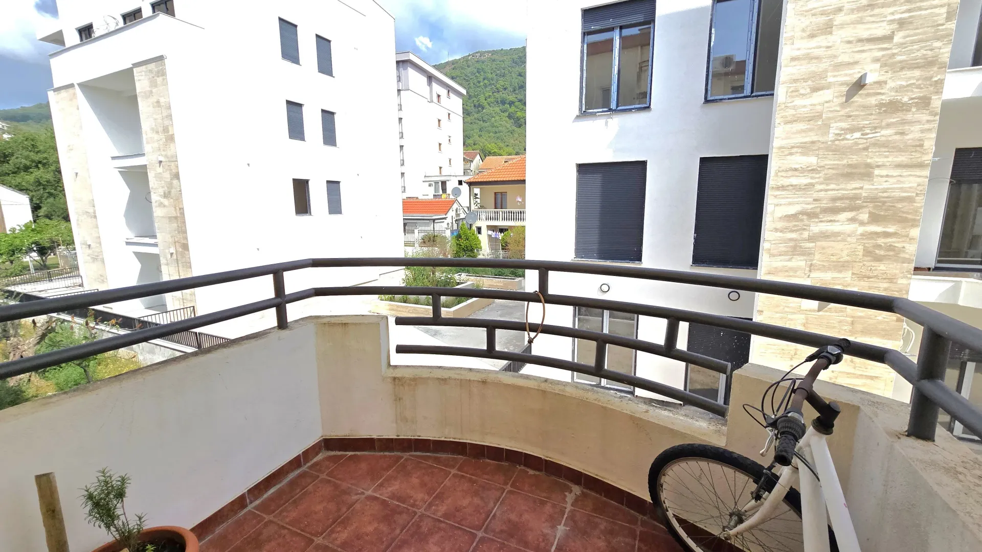 Sale, three bedroom apartment, 91m², Centar, Budva