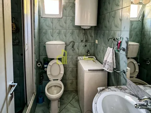 Izdavanje, dvosoban stan, 52m², Budva, Crna Gora - image 9