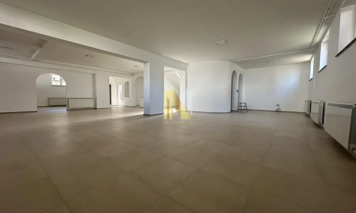 Rent, office space, 210m², Veternička rampa, Novi Sad Sve Podlokacije