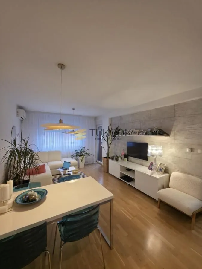 Prodaja, trosoban stan, 57m², Podbara, Novi Sad Sve Podlokacije